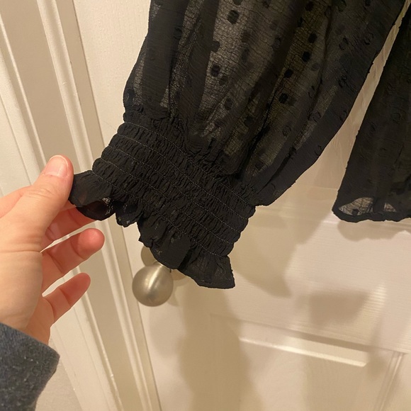 Adorable top from Venus. Size 4 which is a size small. Never worn. - Picture 4 of 4